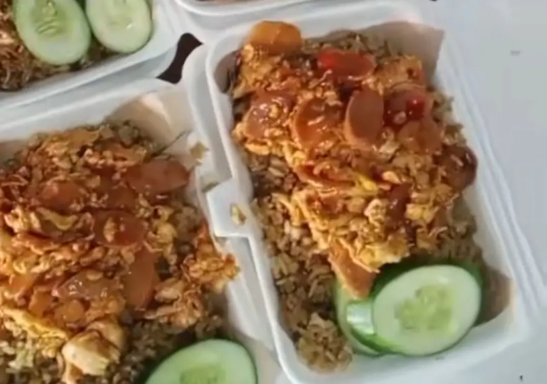 Nasi Goreng Gila: Rahasia R